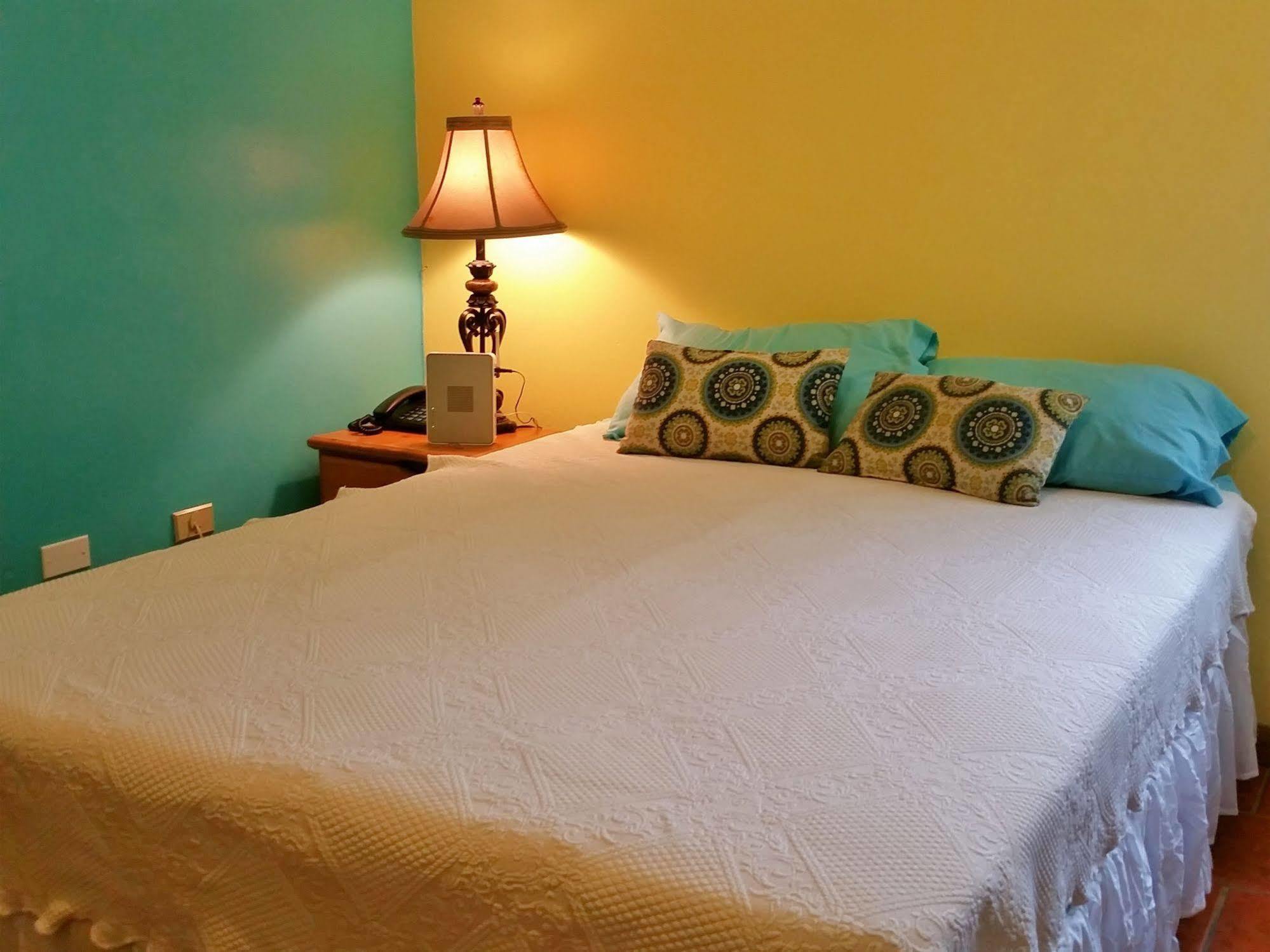 Ababor Suites Guesthouse Vieques Buitenkant foto